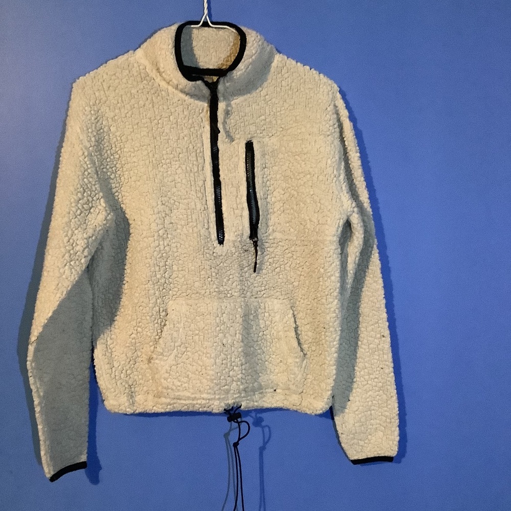 No Boundaries Sweater/Jacket White and Black Size M 7-9